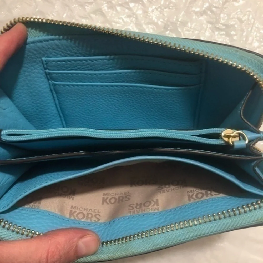 Michael kors blue leather clutch wristlet wallet bag